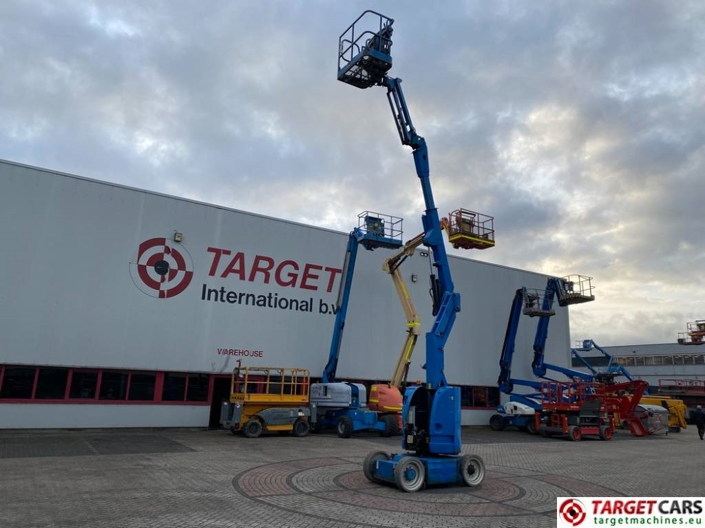 JLG E300AJP Articulated Jib Plus Boom Work Lift 1097cm - Articulated boom: picture 5 JLG E300AJP Articulated Jib Plus Boom Work Lift 1097cm - Articulated boom: picture 5