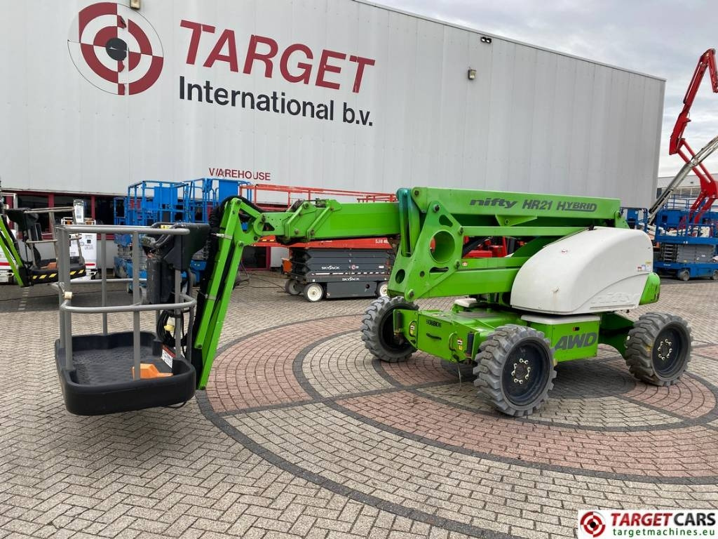 Niftylift HR21 MK1B HyBrid Articulated 4x4 Boom Lift 2080cm - Articulated boom: picture 1 Niftylift HR21 MK1B HyBrid Articulated 4x4 Boom Lift 2080cm - Articulated boom: picture 1