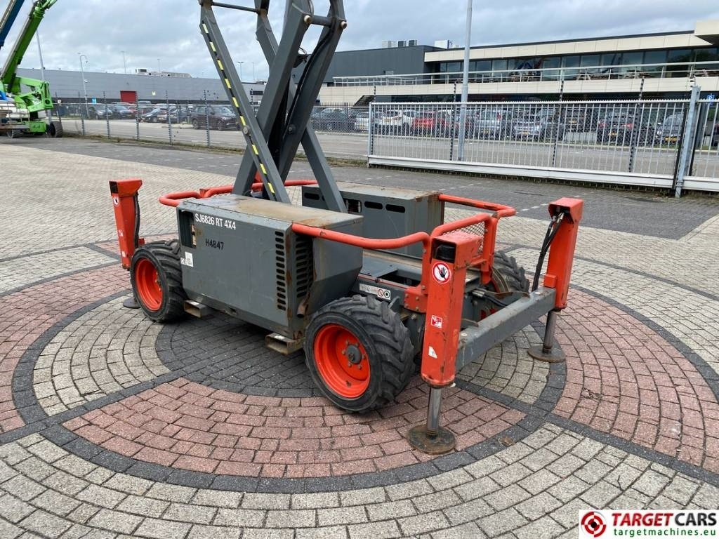 Scissor lift SkyJack SJ6826RT Diesel 4x4 Scissor Work Lift 992cm: picture 15
