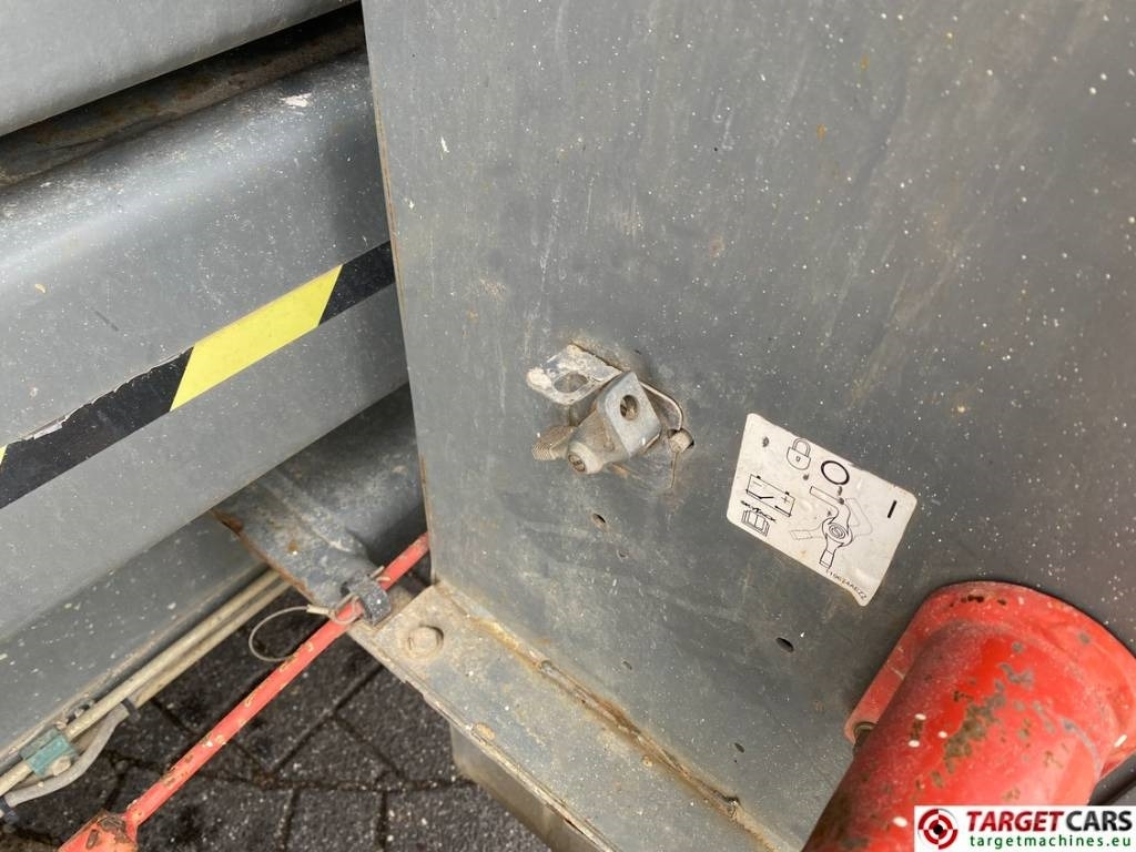 Leasing of SkyJack SJ8841RT Diesel 4x4 Scissor Work Lift 1430cm  SkyJack SJ8841RT Diesel 4x4 Scissor Work Lift 1430cm: picture 30