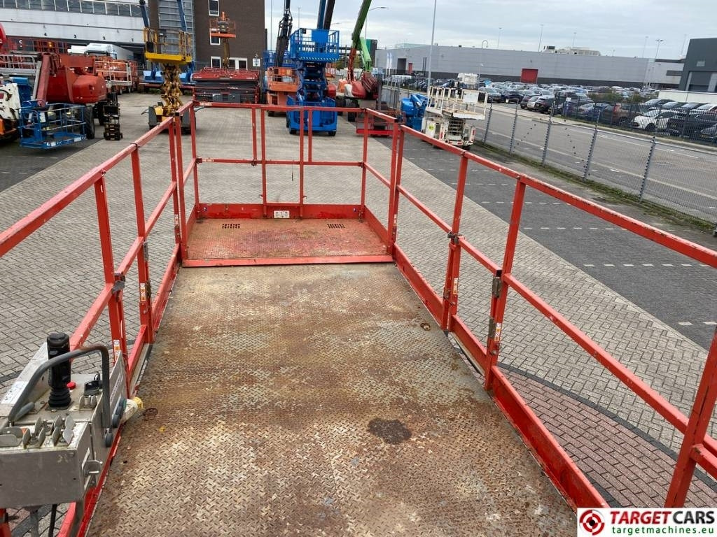 Leasing of SkyJack SJ8841RT Diesel 4x4 Scissor Work Lift 1430cm  SkyJack SJ8841RT Diesel 4x4 Scissor Work Lift 1430cm: picture 41