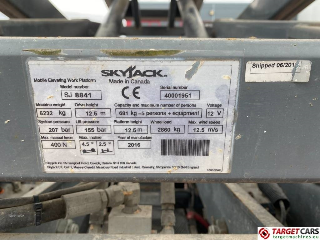 Leasing of SkyJack SJ8841RT Diesel 4x4 Scissor Work Lift 1430cm  SkyJack SJ8841RT Diesel 4x4 Scissor Work Lift 1430cm: picture 10