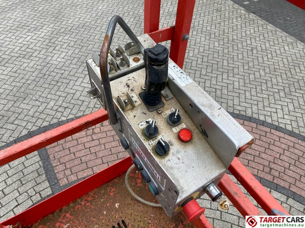 Leasing of SkyJack SJ8841RT Diesel 4x4 Scissor Work Lift 1430cm  SkyJack SJ8841RT Diesel 4x4 Scissor Work Lift 1430cm: picture 9