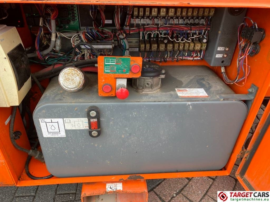 Scissor lift SkyJack SJ9250 RT Diesel 4x4 Scissor Work Lift 1720cm: picture 13 Scissor lift SkyJack SJ9250 RT Diesel 4x4 Scissor Work Lift 1720cm: picture 13