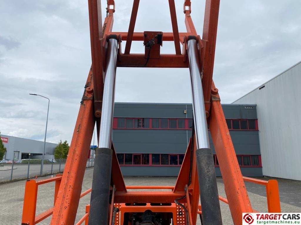 Scissor lift SkyJack SJ9250 RT Diesel 4x4 Scissor Work Lift 1720cm: picture 34 Scissor lift SkyJack SJ9250 RT Diesel 4x4 Scissor Work Lift 1720cm: picture 34
