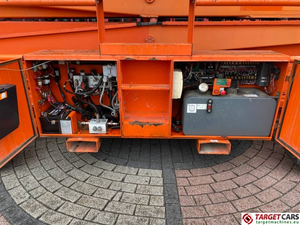 Scissor lift SkyJack SJ9250 RT Diesel 4x4 Scissor Work Lift 1720cm: picture 12 Scissor lift SkyJack SJ9250 RT Diesel 4x4 Scissor Work Lift 1720cm: picture 12