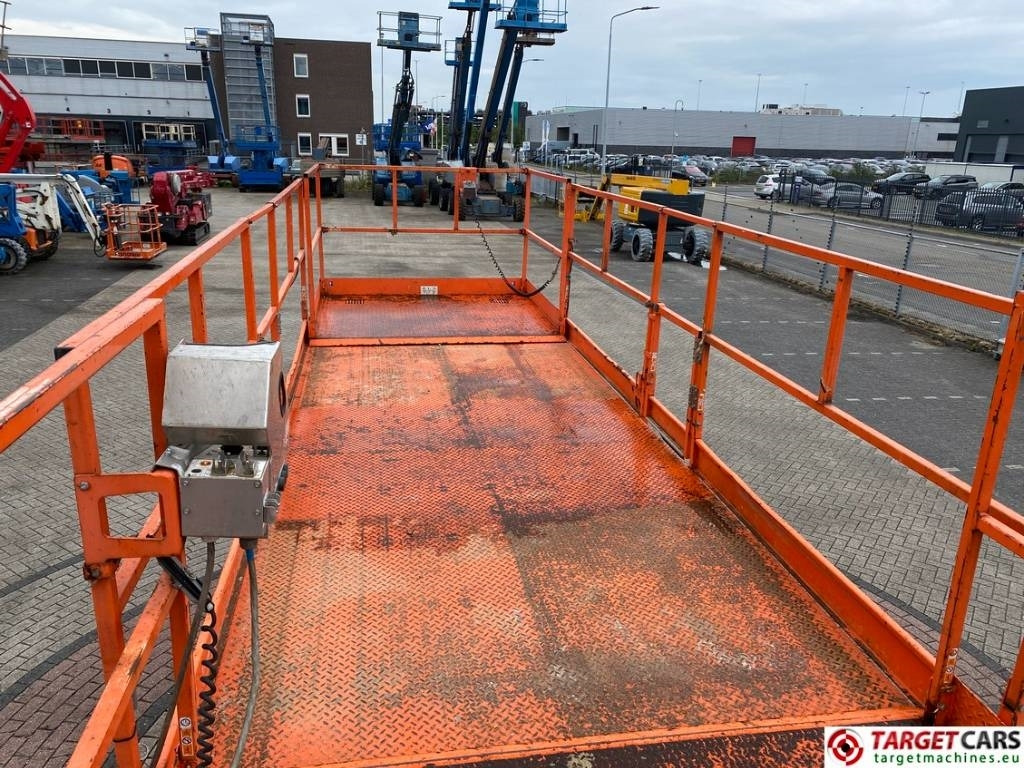 Scissor lift SkyJack SJ9250 RT Diesel 4x4 Scissor Work Lift 1720cm: picture 8 Scissor lift SkyJack SJ9250 RT Diesel 4x4 Scissor Work Lift 1720cm: picture 8