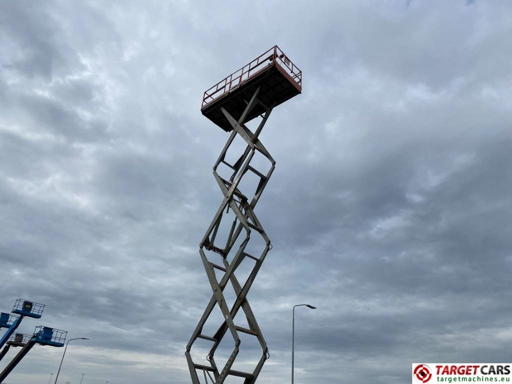 Leasing of SkyJack SJ9250 RT Diesel Scissor Work Lift 1720cm SkyJack SJ9250 RT Diesel Scissor Work Lift 1720cm: picture 25 Leasing of SkyJack SJ9250 RT Diesel Scissor Work Lift 1720cm SkyJack SJ9250 RT Diesel Scissor Work Lift 1720cm: picture 25