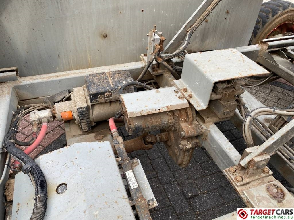 Leasing of SkyJack SJ9250 RT Diesel Scissor Work Lift 1720cm SkyJack SJ9250 RT Diesel Scissor Work Lift 1720cm: picture 30 Leasing of SkyJack SJ9250 RT Diesel Scissor Work Lift 1720cm SkyJack SJ9250 RT Diesel Scissor Work Lift 1720cm: picture 30