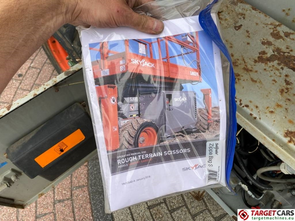 Leasing of SkyJack SJ9250 RT Diesel Scissor Work Lift 1720cm SkyJack SJ9250 RT Diesel Scissor Work Lift 1720cm: picture 18 Leasing of SkyJack SJ9250 RT Diesel Scissor Work Lift 1720cm SkyJack SJ9250 RT Diesel Scissor Work Lift 1720cm: picture 18