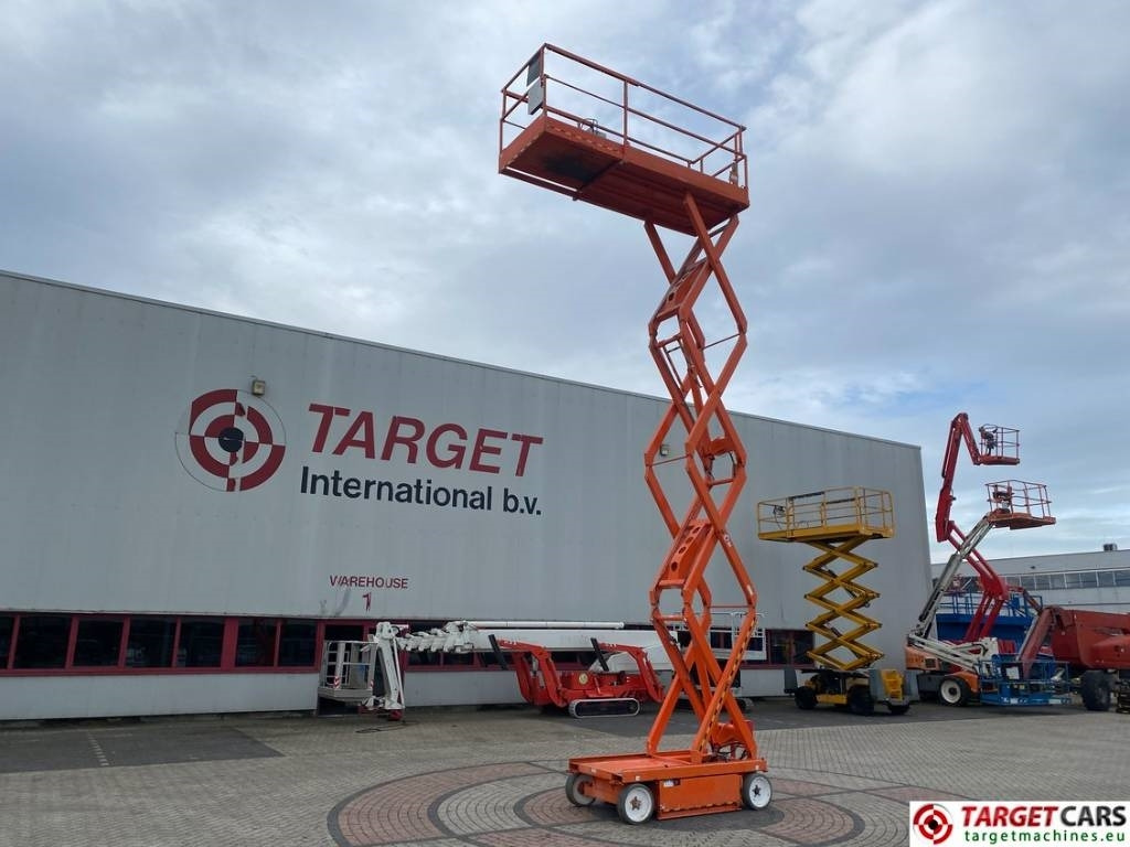 Scissor lift SkyJack SJIII-4626 Electric 4626 Scissor Work Lift 990cm: picture 6 Scissor lift SkyJack SJIII-4626 Electric 4626 Scissor Work Lift 990cm: picture 6
