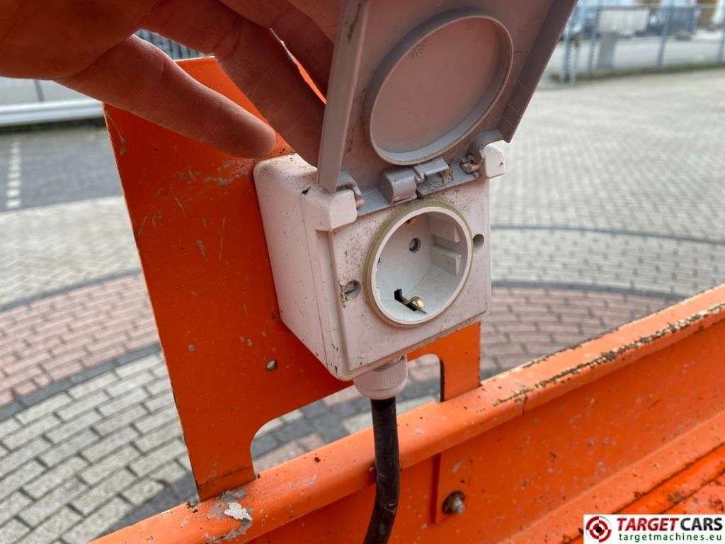 Scissor lift SkyJack SJIII-4626 Electric 4626 Scissor Work Lift 990cm: picture 17 Scissor lift SkyJack SJIII-4626 Electric 4626 Scissor Work Lift 990cm: picture 17