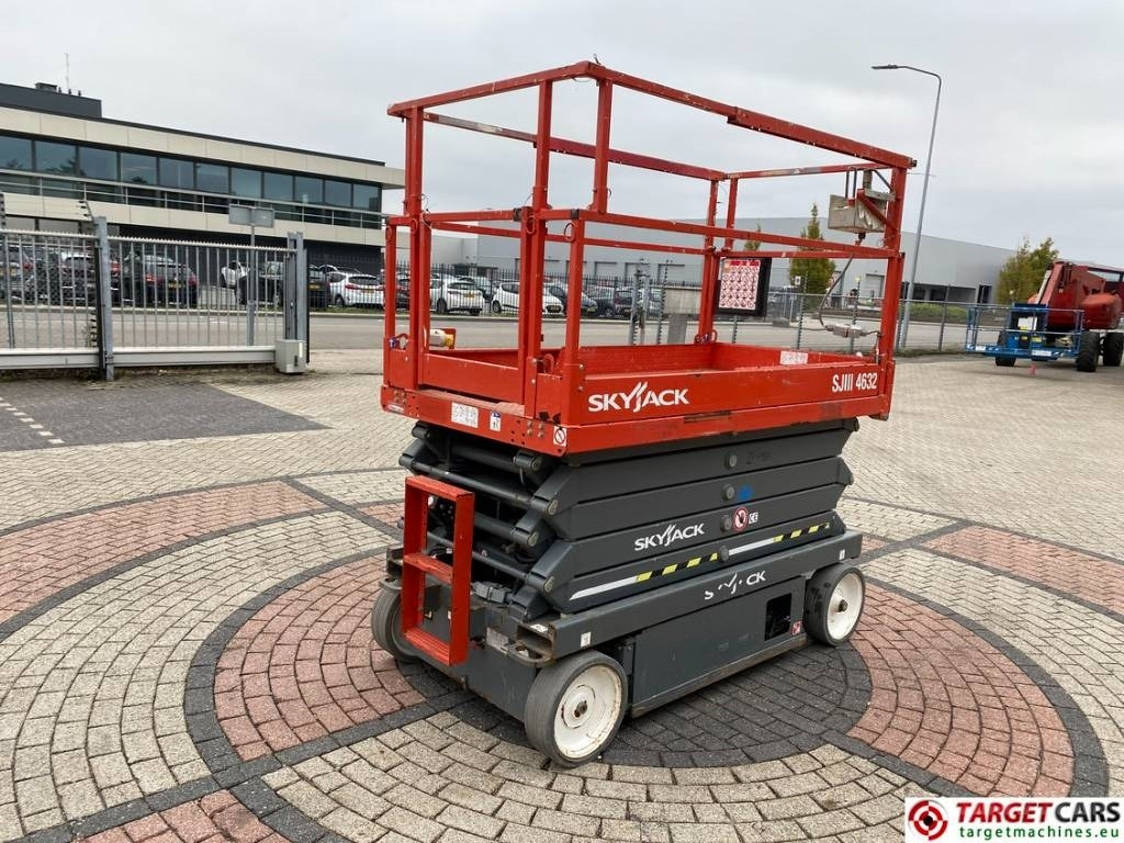 SkyJack SJIII-4632 Electric 4632 Scissor Work Lift 1170cm - Scissor lift: picture 3 SkyJack SJIII-4632 Electric 4632 Scissor Work Lift 1170cm - Scissor lift: picture 3