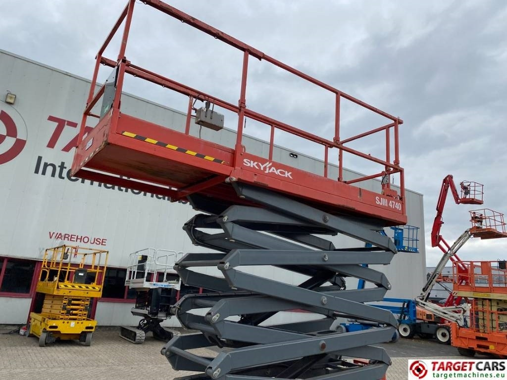 Scissor lift SkyJack SJIII-4740 Electric 4740 Scissor Work Lift 1380cm: picture 31