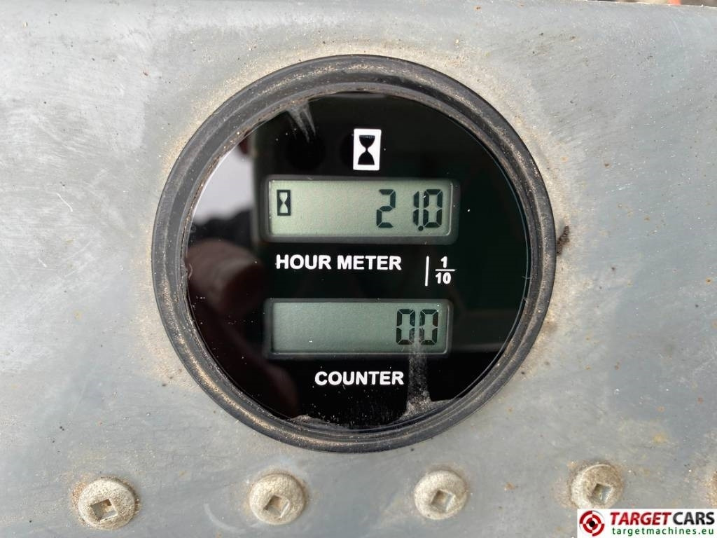 Leasing of SkyJack SJIII-4740 Electric Scissor Work Lift 1380cm  SkyJack SJIII-4740 Electric Scissor Work Lift 1380cm: picture 13