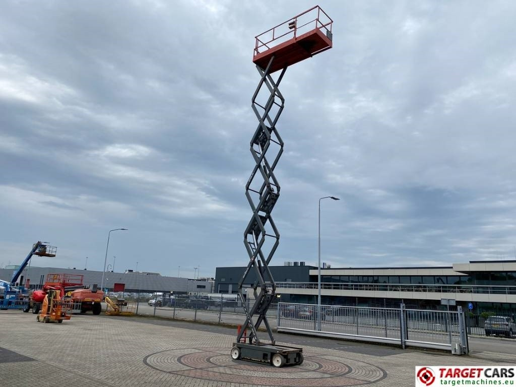 Leasing of SkyJack SJIII-4740 Electric Scissor Work Lift 1380cm  SkyJack SJIII-4740 Electric Scissor Work Lift 1380cm: picture 7
