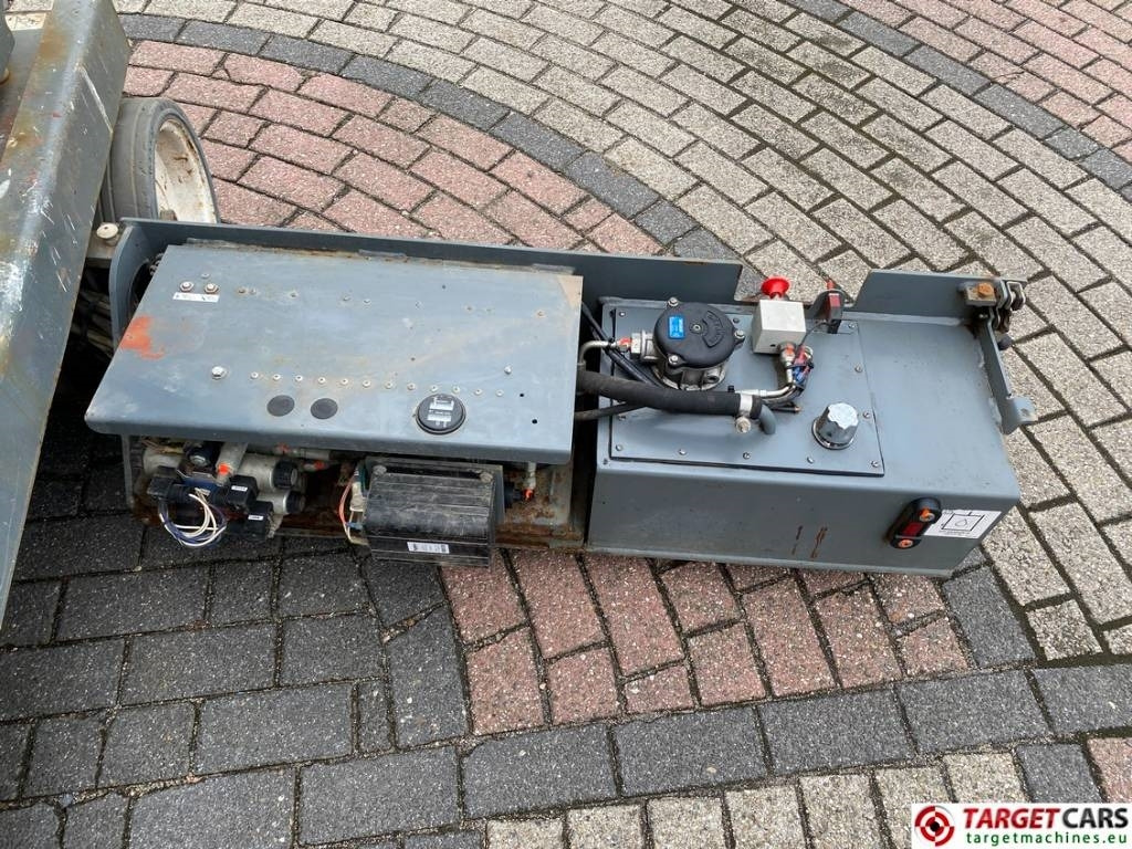 Leasing of SkyJack SJIII-4740 Electric Scissor Work Lift 1380cm  SkyJack SJIII-4740 Electric Scissor Work Lift 1380cm: picture 12