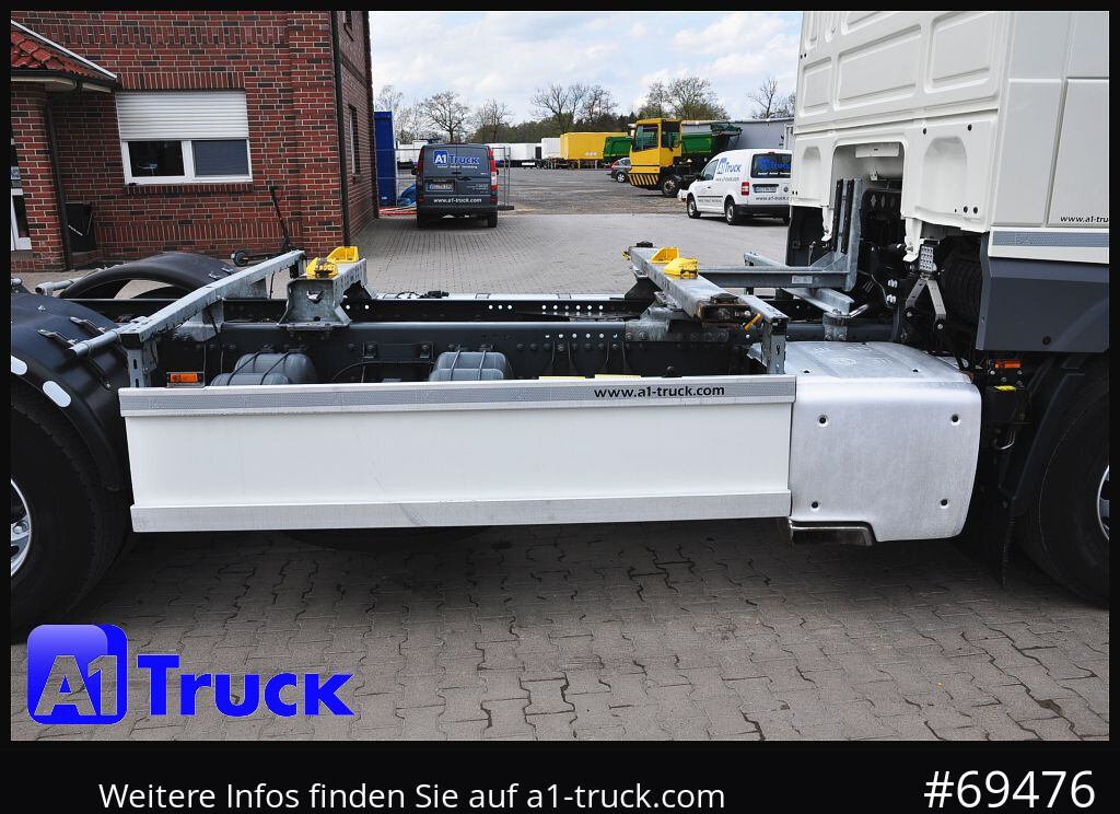 Container transporter/ Swap body truck DAF XF 480 FAN Intarder, Lenkachse,: picture 15