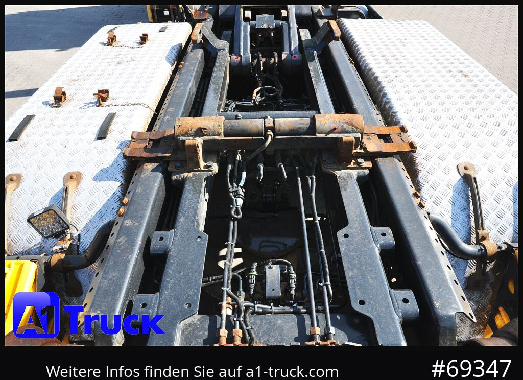 MAN TGX 26.460 XLX BL 6x2,  Meiller, Funk - Hook lift truck: picture 3 MAN TGX 26.460 XLX BL 6x2,  Meiller, Funk - Hook lift truck: picture 3