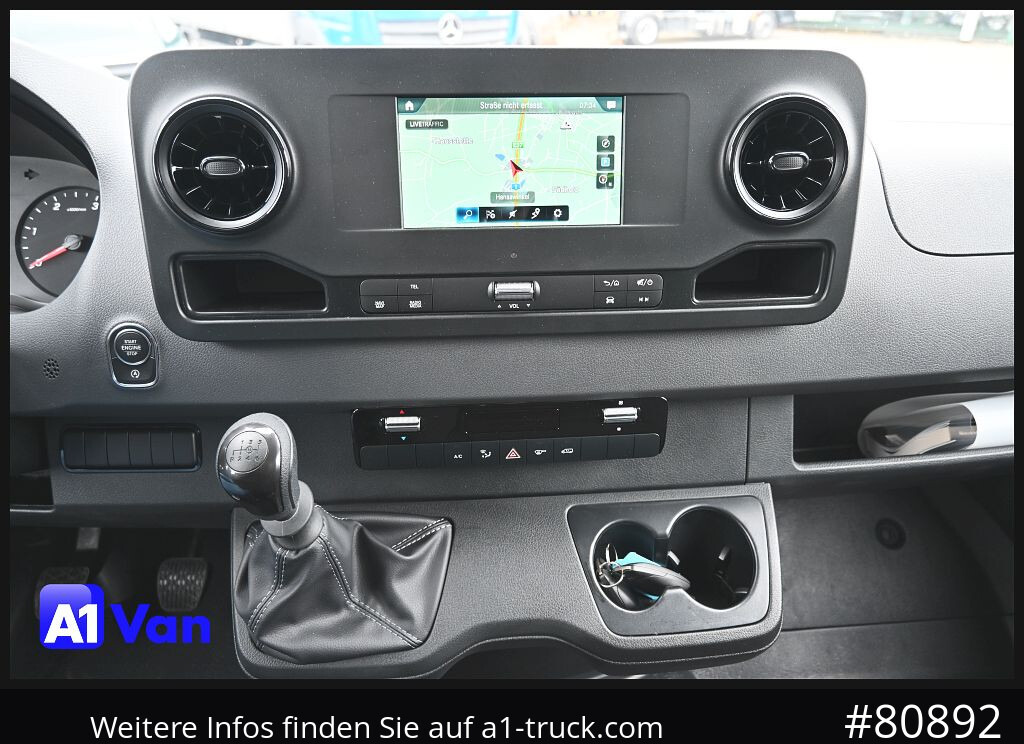 MERCEDES-BENZ Sprinter 317 CDI Fahrgestell, NEU, Klima, Tempomat, 3-Sitzer - Cab chassis truck: picture 3 MERCEDES-BENZ Sprinter 317 CDI Fahrgestell, NEU, Klima, Tempomat, 3-Sitzer - Cab chassis truck: picture 3