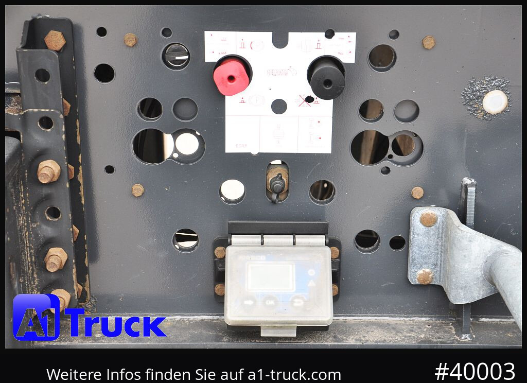 Tipper semi-trailer SCHMITZ SKi 24 7.2 Stahl, Lift  4x4 f. Allrad SZM: picture 6