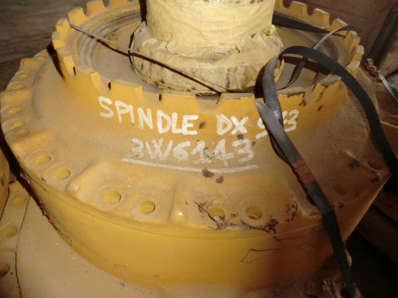 Undercarriage parts for Construction machinery Caterpillar 973 LGP SPINDLE: picture 16 Undercarriage parts for Construction machinery Caterpillar 973 LGP SPINDLE: picture 16