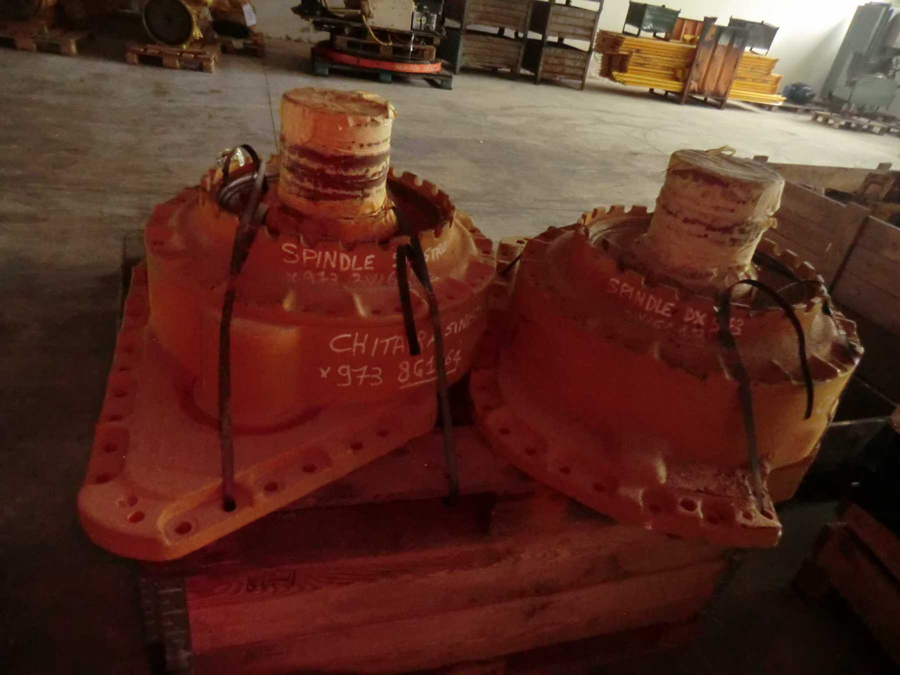 Undercarriage parts for Construction machinery Caterpillar 973 LGP SPINDLE: picture 14 Undercarriage parts for Construction machinery Caterpillar 973 LGP SPINDLE: picture 14