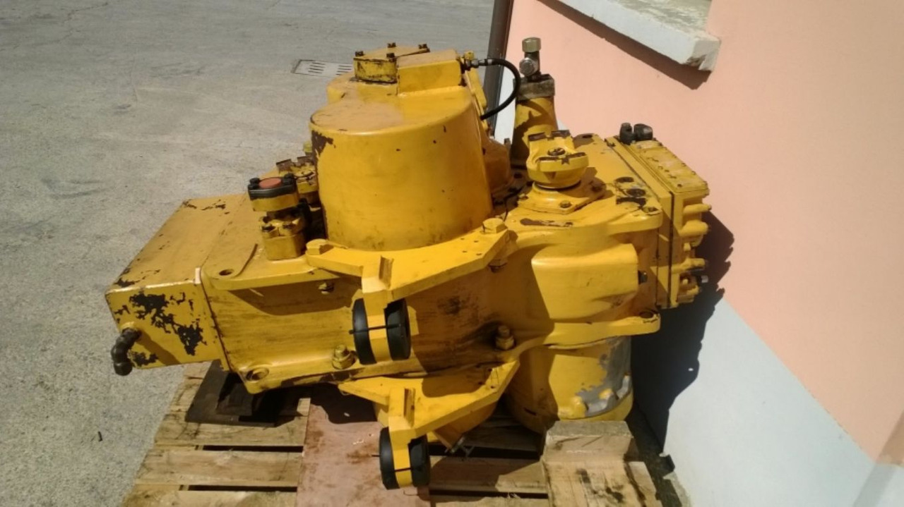 VOLVO L330E Trasmissione revisionata. - Gearbox for Construction machinery: picture 3 VOLVO L330E Trasmissione revisionata. - Gearbox for Construction machinery: picture 3