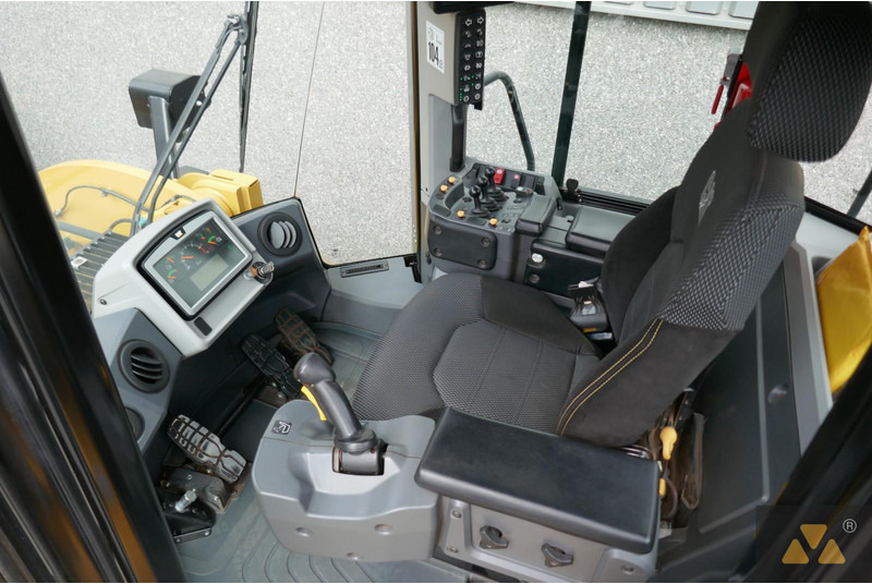 Wheel loader Caterpillar 962M: picture 7 Wheel loader Caterpillar 962M: picture 7