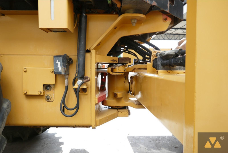 Roller Caterpillar CP76: picture 18