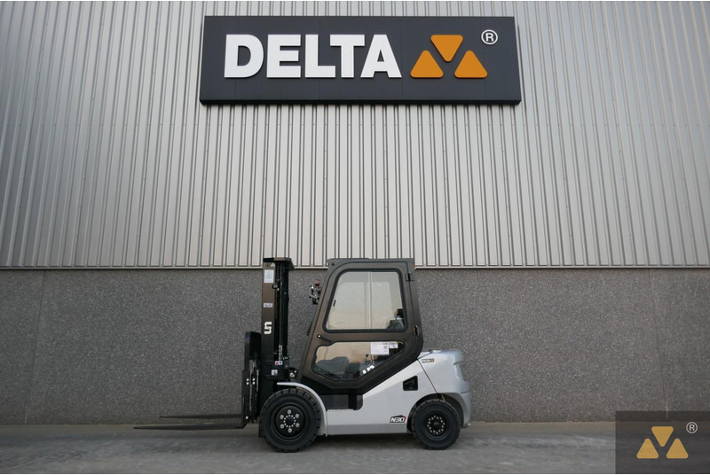 Un FD30T-NJB1 - Diesel forklift: picture 1 Un FD30T-NJB1 - Diesel forklift: picture 1