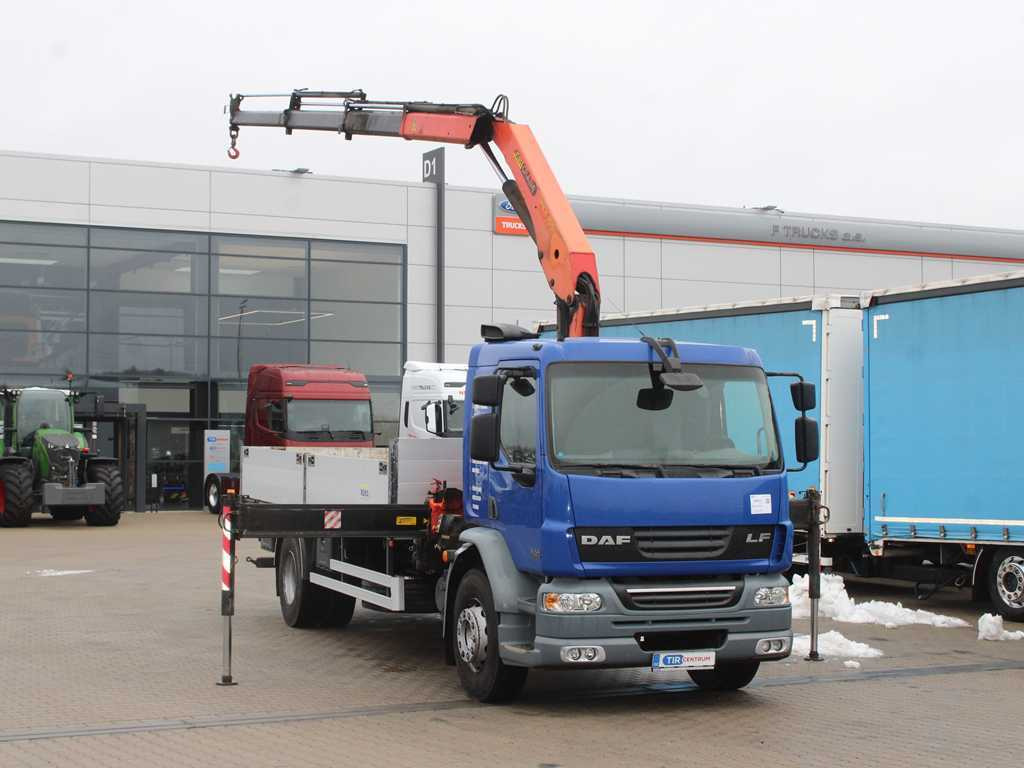 DAF LF 55.250, EURO 4, SIDE BOARD, HYDRAULIC ARM PALFINGER PKK 15500 - Dropside/ Flatbed truck, Crane truck: picture 3 DAF LF 55.250, EURO 4, SIDE BOARD, HYDRAULIC ARM PALFINGER PKK 15500 - Dropside/ Flatbed truck, Crane truck: picture 3