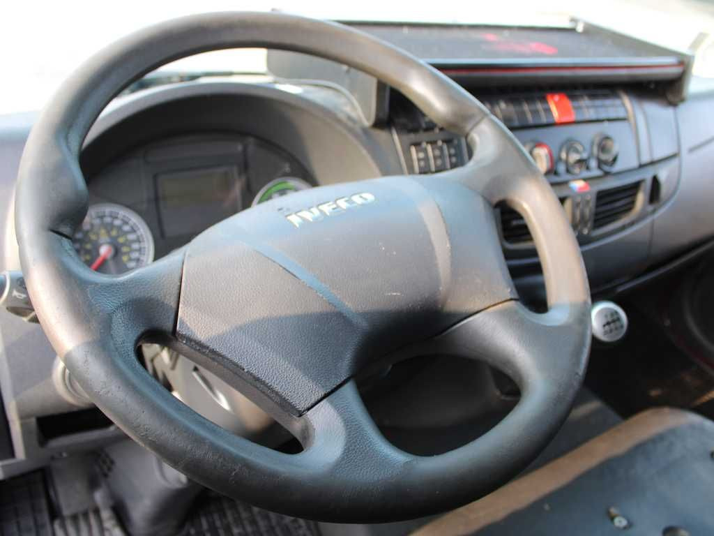 Iveco EUROCARGO 75E18, SIDE-WALLS, EURO 5 - Curtainsider truck: picture 3 Iveco EUROCARGO 75E18, SIDE-WALLS, EURO 5 - Curtainsider truck: picture 3