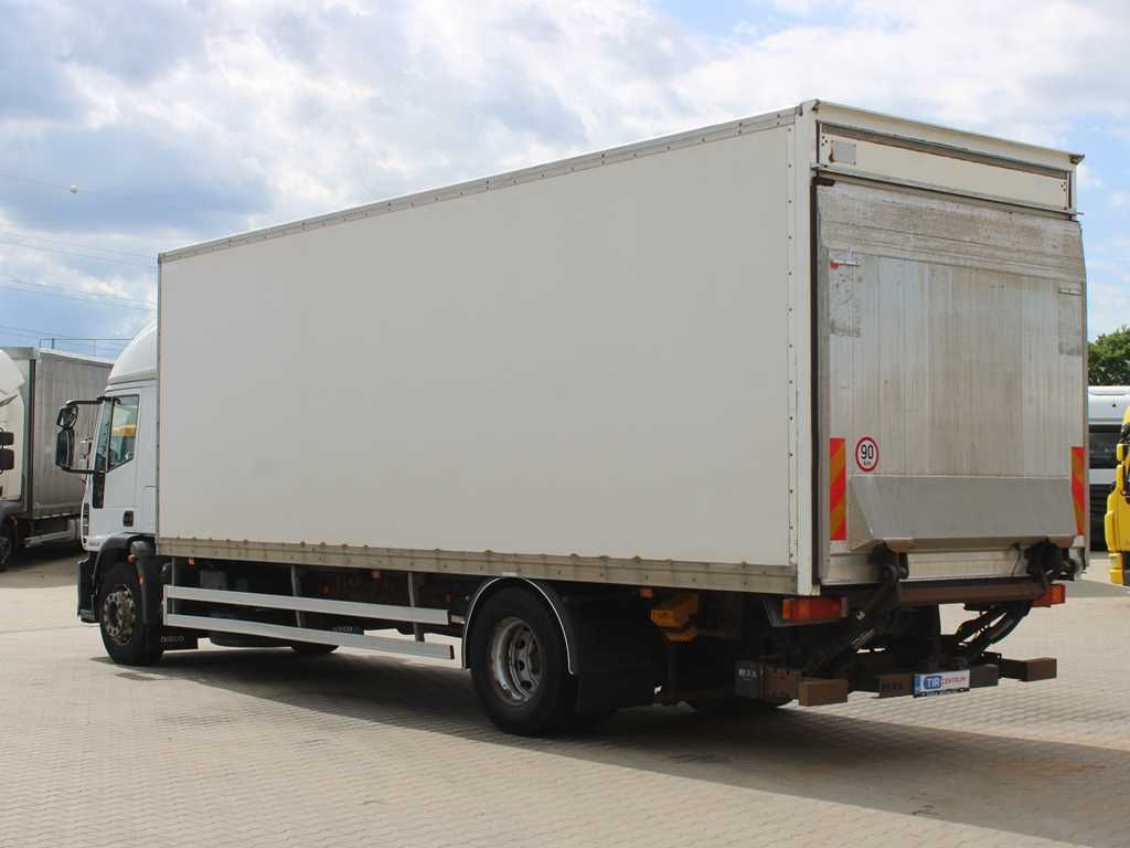 Iveco EUROCARGO ML 190EL30, EURO 5, TAIL LIFT - Box truck: picture 4 Iveco EUROCARGO ML 190EL30, EURO 5, TAIL LIFT - Box truck: picture 4