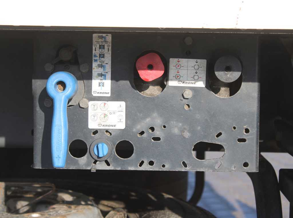 Leasing of Krone SD, LIFT AXLE, 2x EVAPORATOR, CARRIER VECTOR 1950MT Krone SD, LIFT AXLE, 2x EVAPORATOR, CARRIER VECTOR 1950MT: picture 7 Leasing of Krone SD, LIFT AXLE, 2x EVAPORATOR, CARRIER VECTOR 1950MT Krone SD, LIFT AXLE, 2x EVAPORATOR, CARRIER VECTOR 1950MT: picture 7