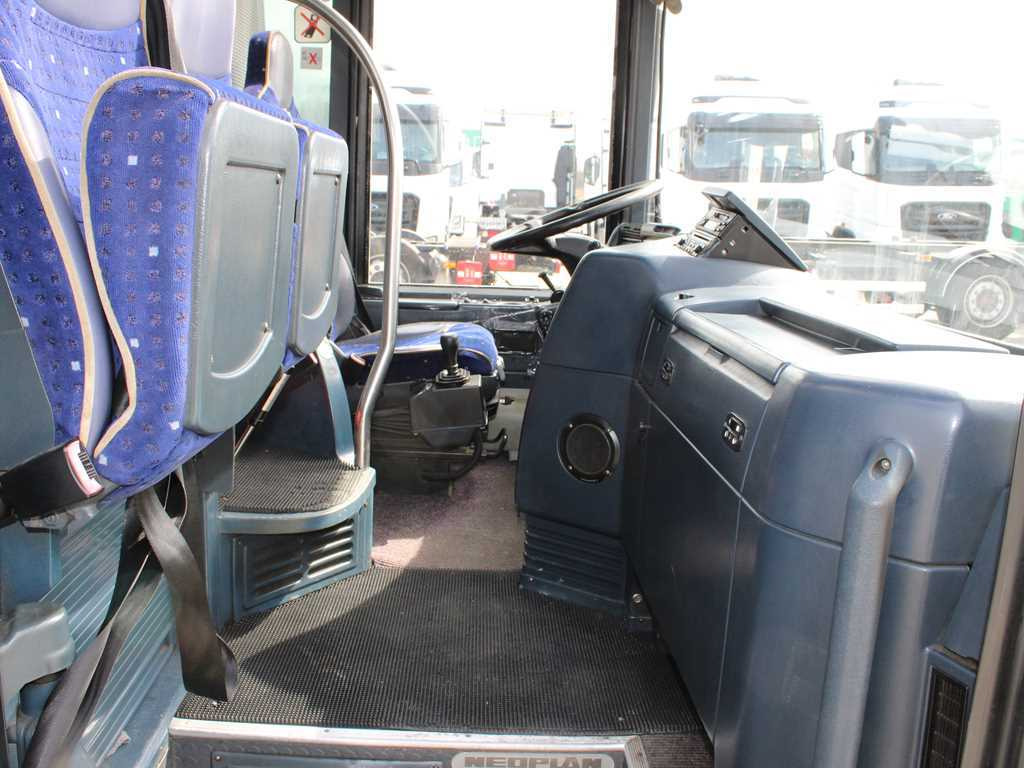 Neoplan N516, 6X2, RETARDER, KITCHEN - Coach: picture 4 Neoplan N516, 6X2, RETARDER, KITCHEN - Coach: picture 4