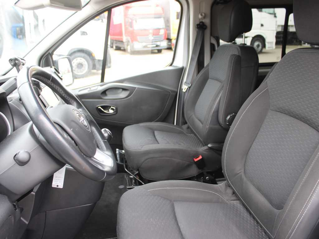 Passenger van Opel VIVARO-B, 7 SEATS: picture 7 Passenger van Opel VIVARO-B, 7 SEATS: picture 7