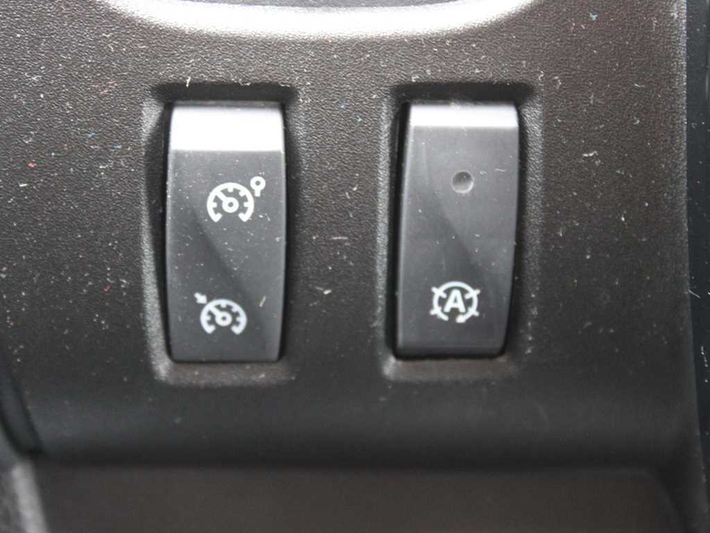 Passenger van Opel VIVARO-B, 7 SEATS: picture 12 Passenger van Opel VIVARO-B, 7 SEATS: picture 12