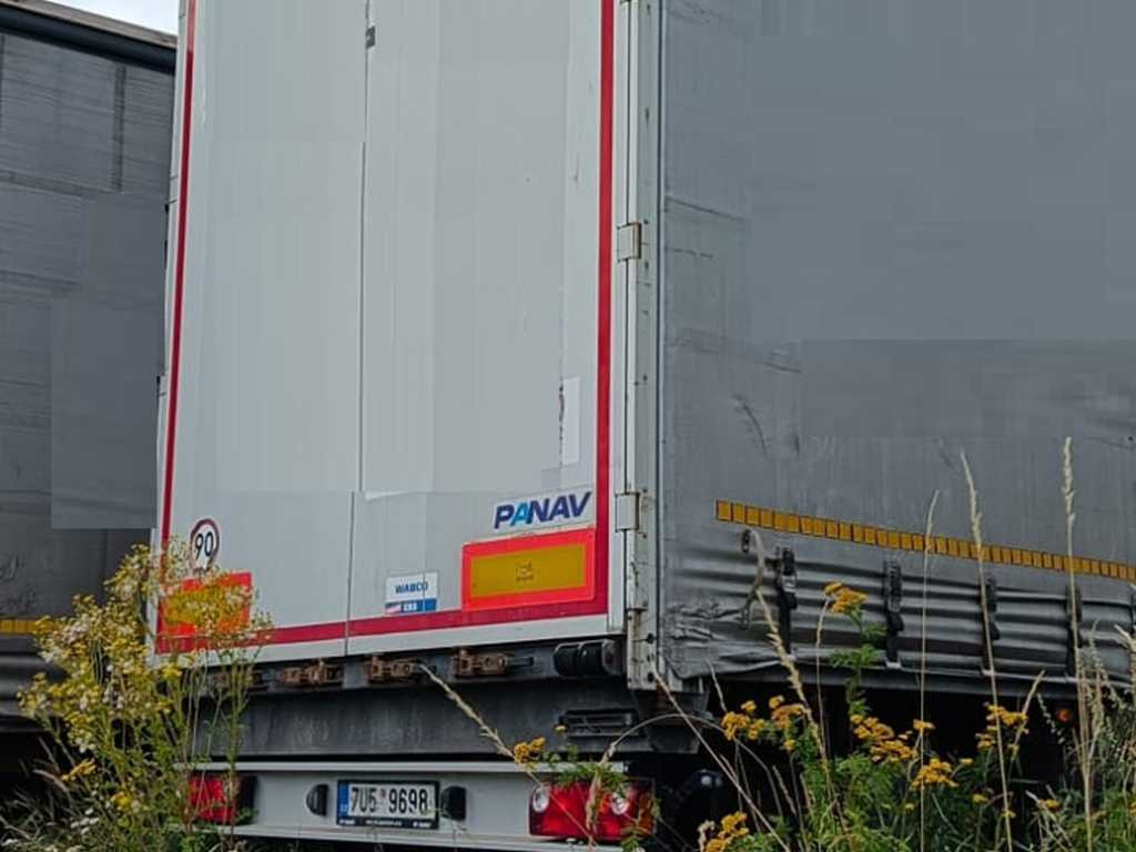 Panav TV018M - Curtainsider trailer: picture 3 Panav TV018M - Curtainsider trailer: picture 3