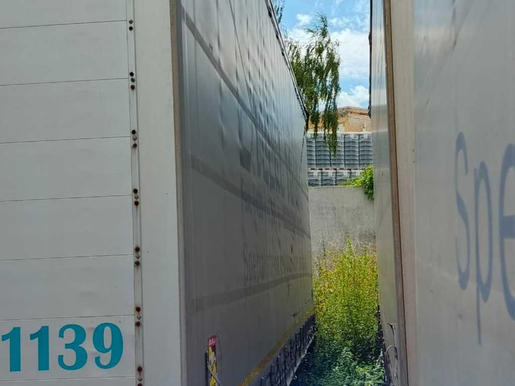 Panav TV018M - Curtainsider trailer: picture 3 Panav TV018M - Curtainsider trailer: picture 3