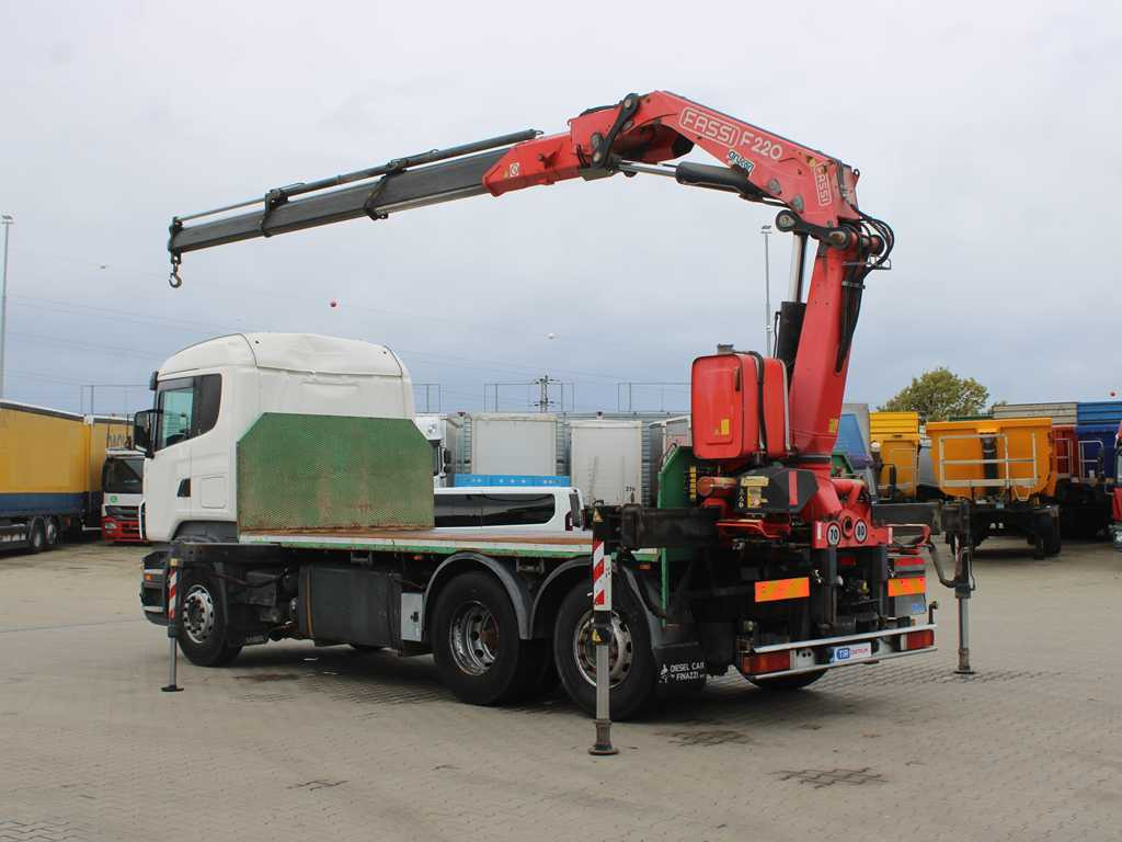 Scania R 500, 6X2, EURO 4, OPTICRUISE, HYDRAULIC ARM FASSI F220A.23 - Dropside/ Flatbed truck, Crane truck: picture 5 Scania R 500, 6X2, EURO 4, OPTICRUISE, HYDRAULIC ARM FASSI F220A.23 - Dropside/ Flatbed truck, Crane truck: picture 5