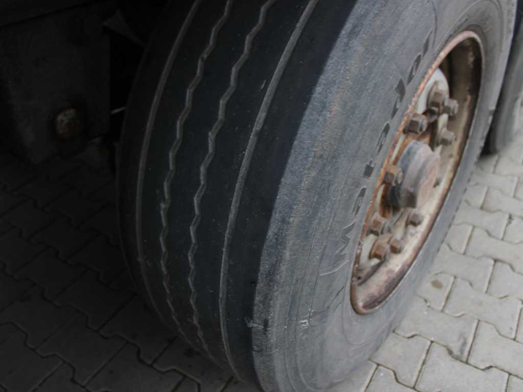 Dropside/ Flatbed semi-trailer ZASŁAW D-651A, LIFTING AXLE: picture 14