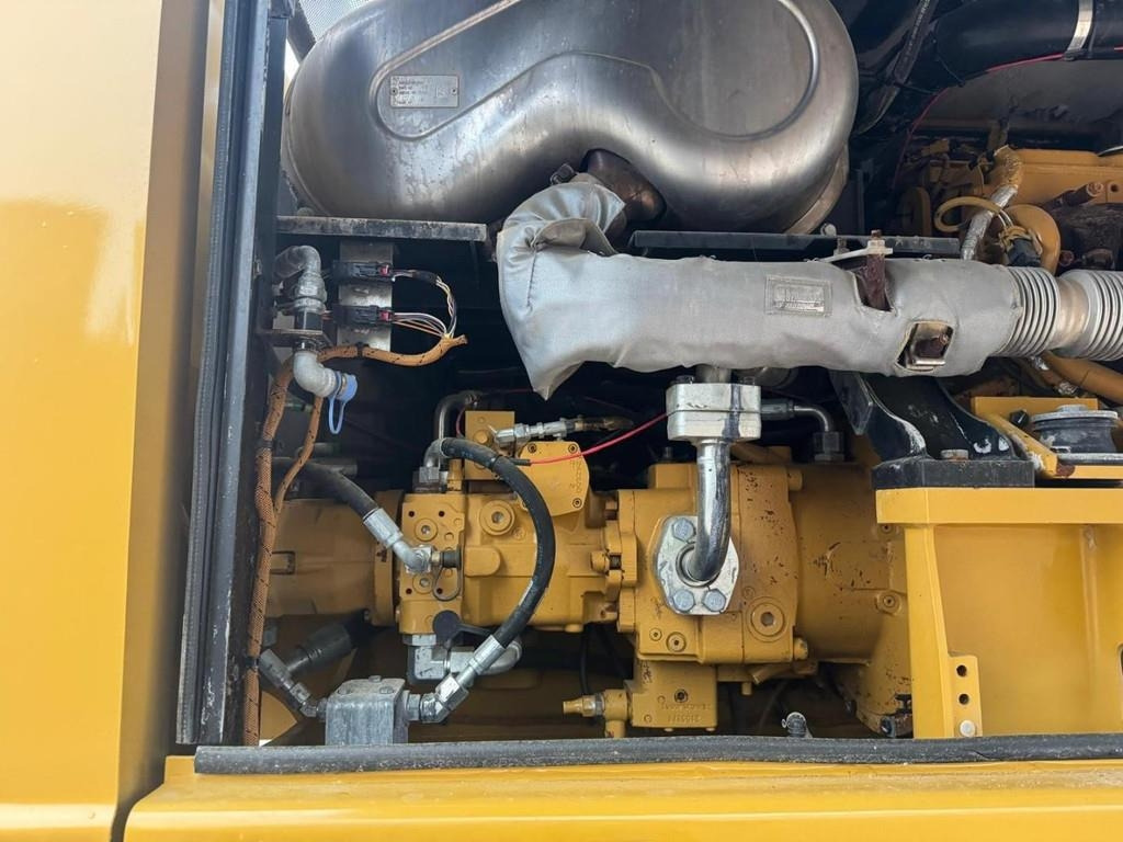 Waste/ Industry handler CAT MH3022: picture 18