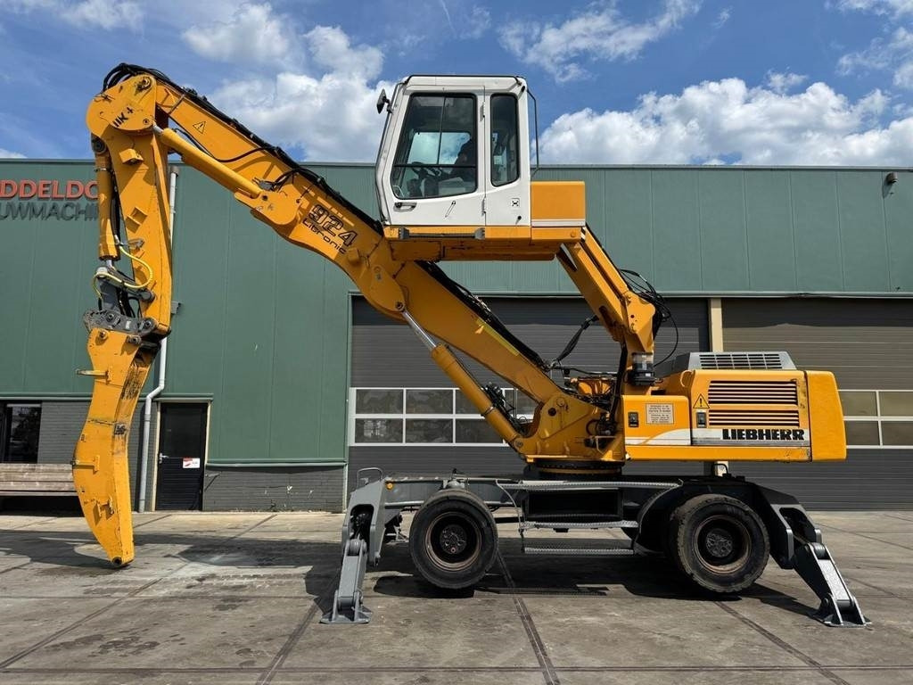 Liebherr A 924 B - Waste/ Industry handler: picture 1 Liebherr A 924 B - Waste/ Industry handler: picture 1