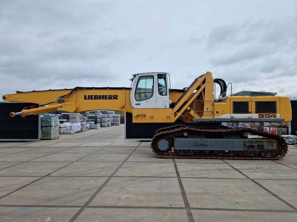 Liebherr R954C EW - Waste/ Industry handler: picture 4 Liebherr R954C EW - Waste/ Industry handler: picture 4