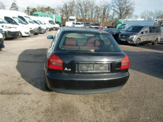 Audi A3 Limousine 1,9 TDI Ersatzteilträger - Car: picture 4 Audi A3 Limousine 1,9 TDI Ersatzteilträger - Car: picture 4