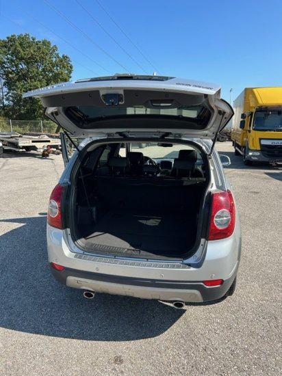 SUV Chevrolet Captiva 3,2 V6: picture 7