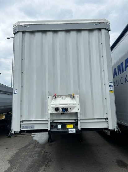 Krone 1-achs Auflieger, Heckabstützung XL Zertifikat, Edscha-Verdeck, - Curtainsider semi-trailer: picture 2 Krone 1-achs Auflieger, Heckabstützung XL Zertifikat, Edscha-Verdeck, - Curtainsider semi-trailer: picture 2