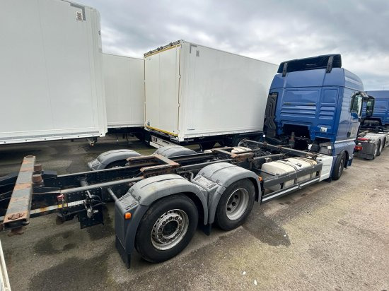 MAN TGX 26.440 XLX 6x2 Liftachse,  Euro 6, Motorschaden, engine damage! - Container transporter/ Swap body truck: picture 2 MAN TGX 26.440 XLX 6x2 Liftachse,  Euro 6, Motorschaden, engine damage! - Container transporter/ Swap body truck: picture 2