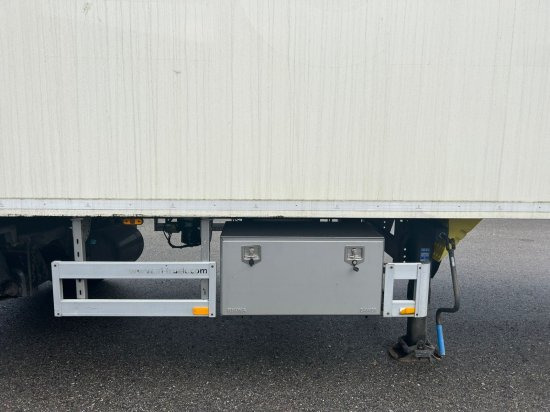 Closed box semi-trailer Pacton TRD 345, 3-Achs Rollboden, Kofferauflieger, Förderband, 2xLenkachse!: picture 9